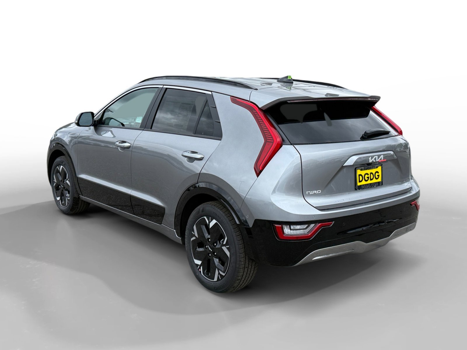 New 2026 Steel Gray Kia Wave image 3