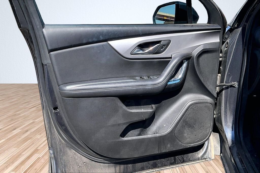 Used 2022 Gray Chevrolet LT image 15
