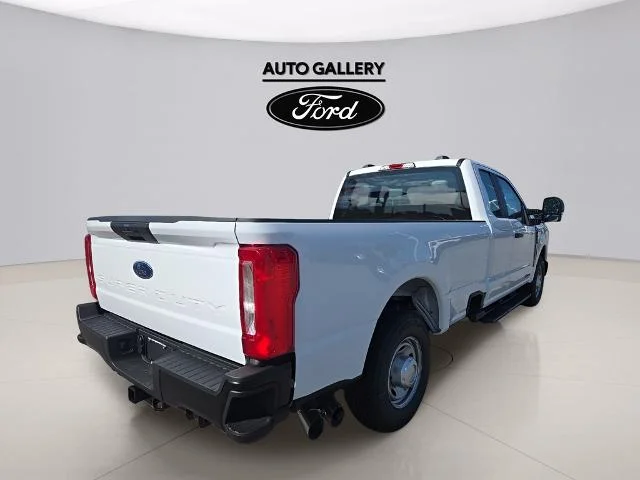 New 2026 Oxford White Ford F-350® XL image 31
