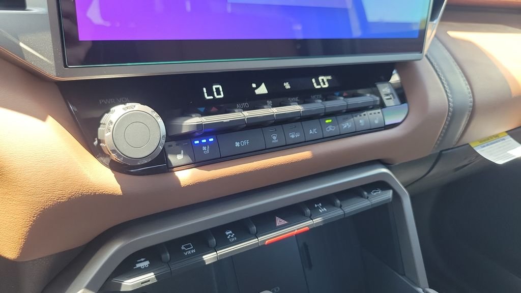 2026 Toyota Tundra 1794 Edition - Photo 17