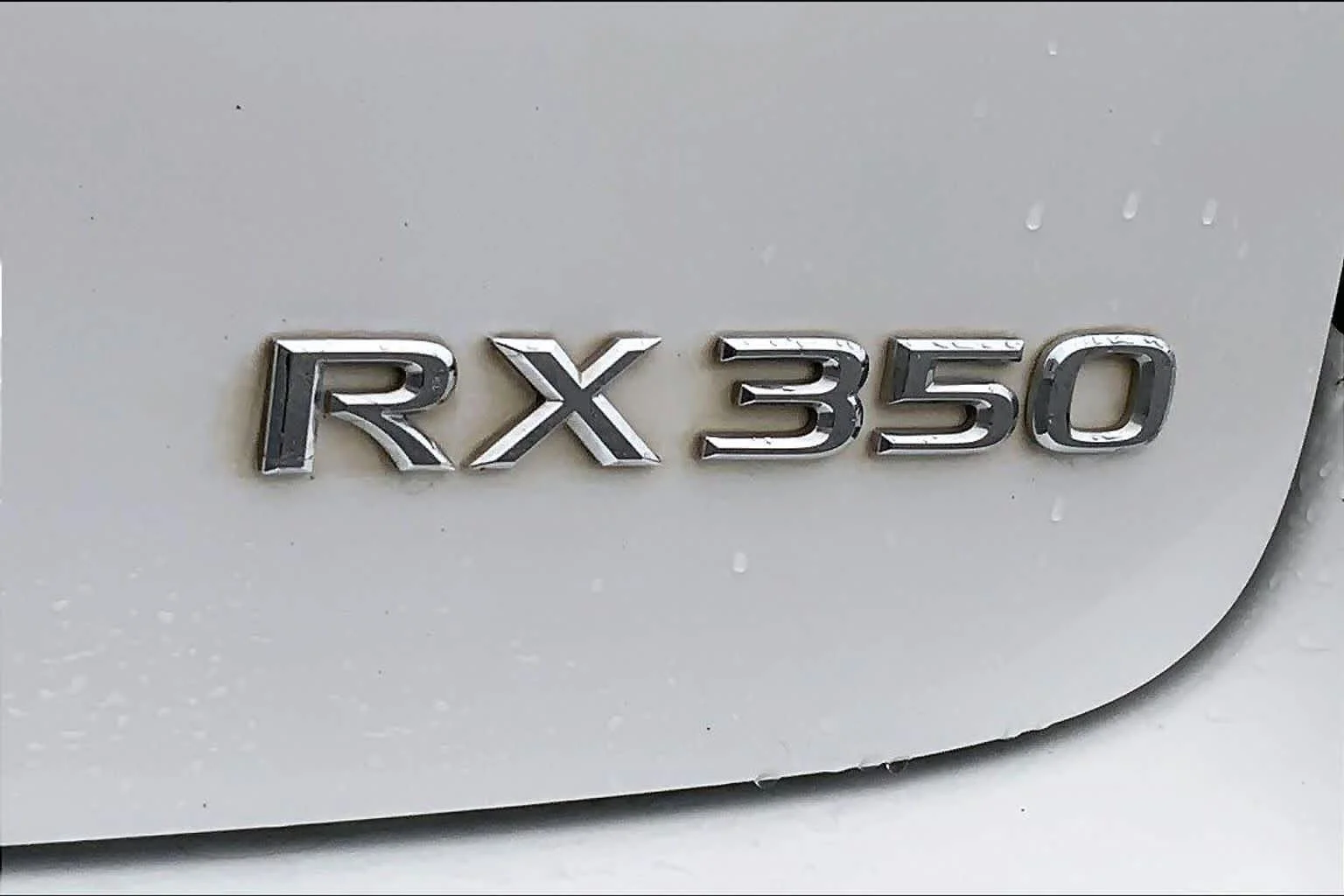 Used 2015 Starfire Pearl Lexus  image 9
