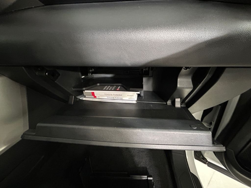 2023 Toyota Tundra Limited - Photo 28