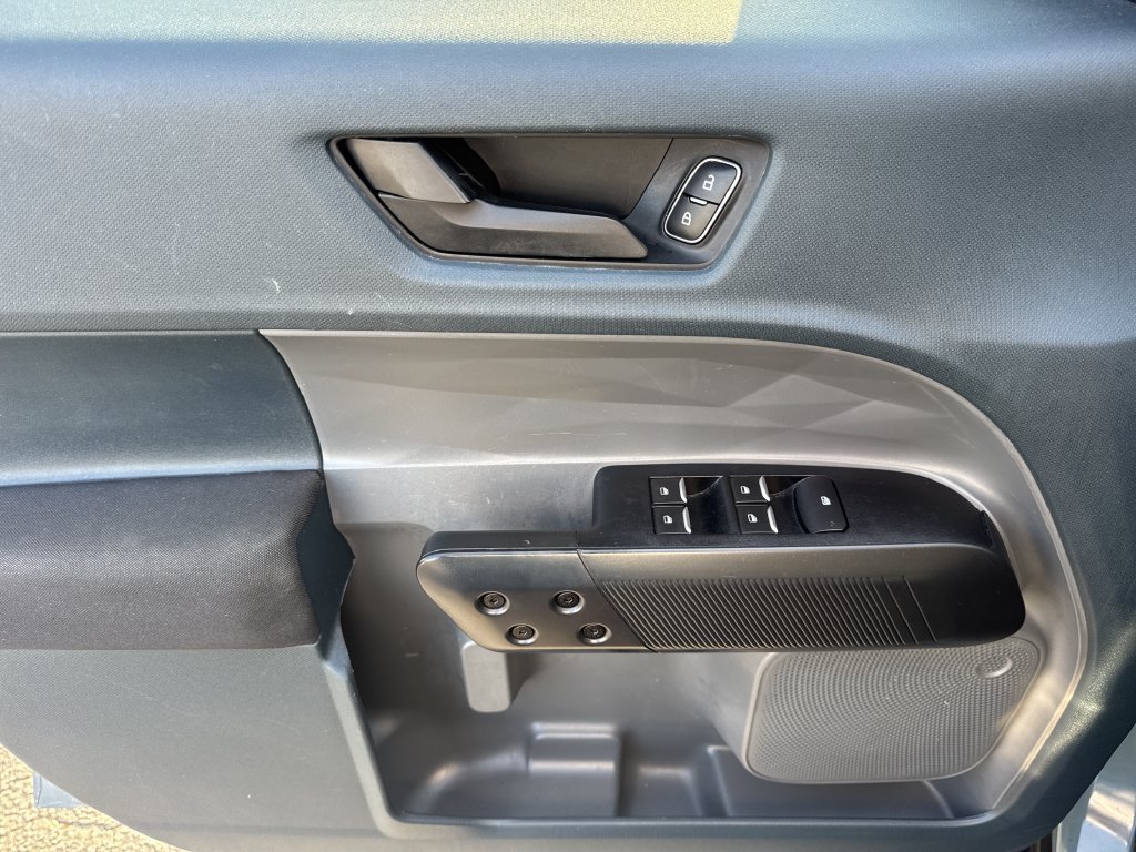Used 2022 Blue Ford XL image 10