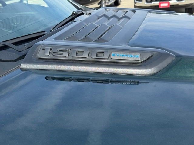 New 2026 Serrano-Green Metallic Exterior Paint RAM Laramie image 38