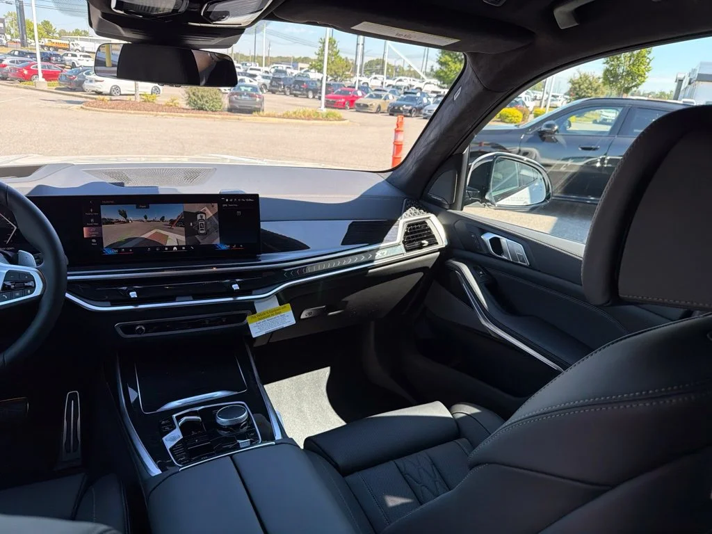New 2027 White BMW xDrive40i image 28