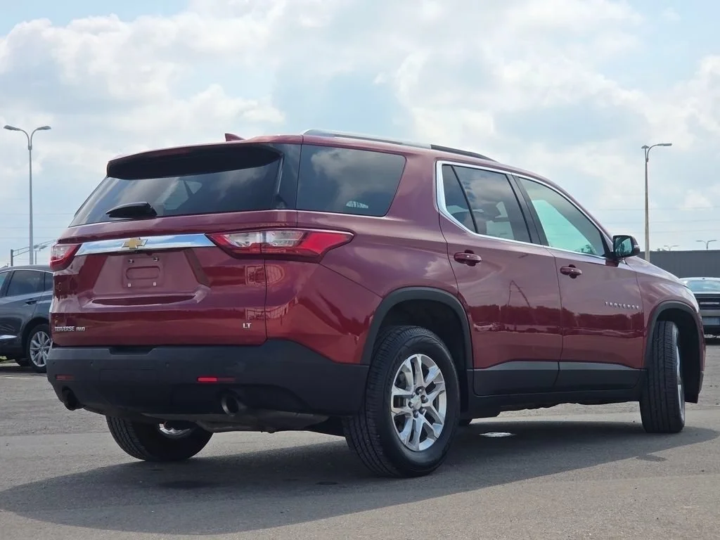Used 2018 Cajun Red Tintcoat Chevrolet LT image 23