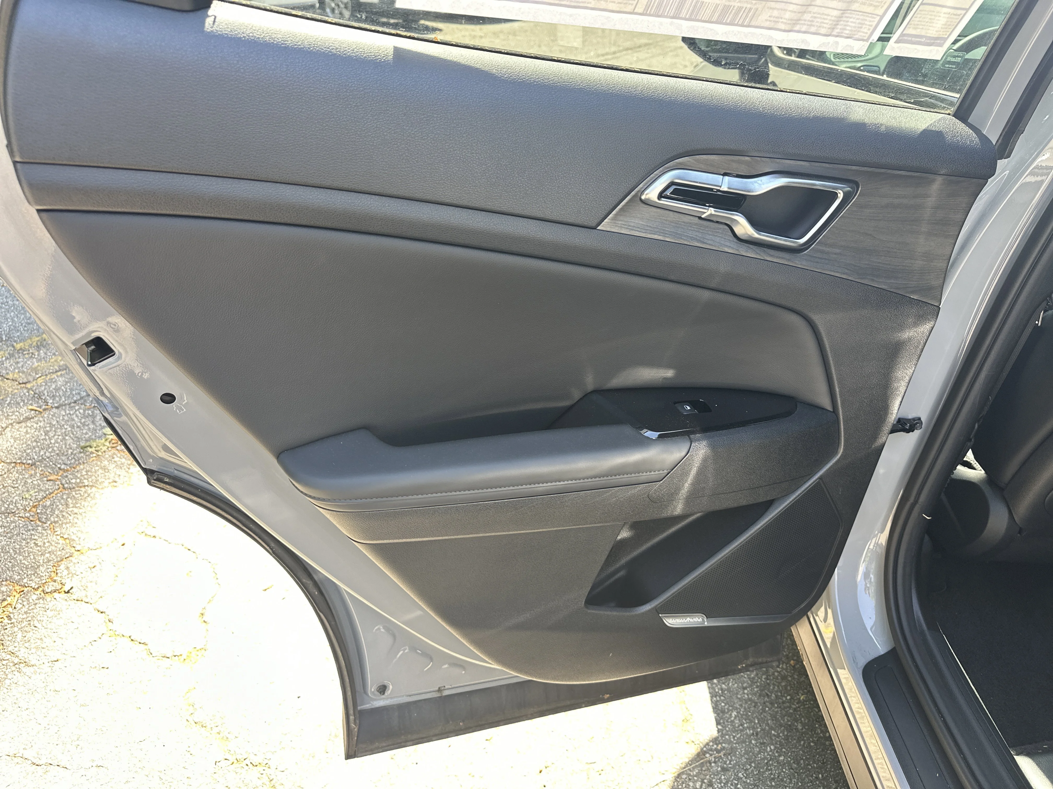 Used 2025 Wolf Gray/Ebony Black Roof Kia X-Pro image 26