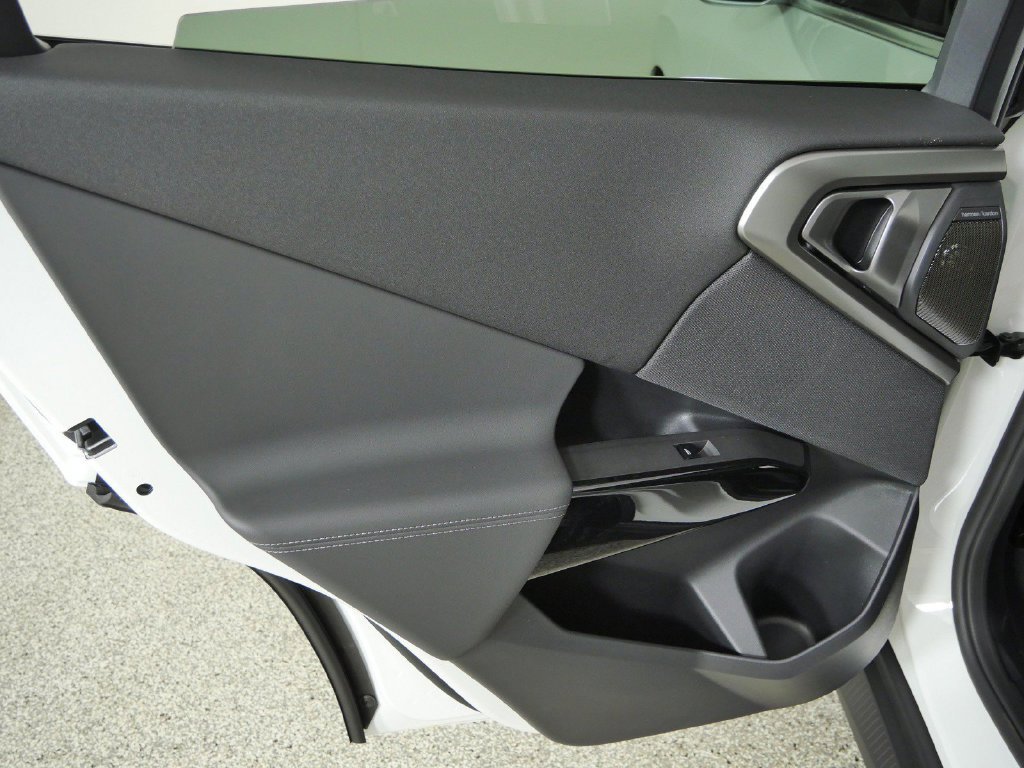 Used 2026 Alpine White BMW 30 xDrive image 30