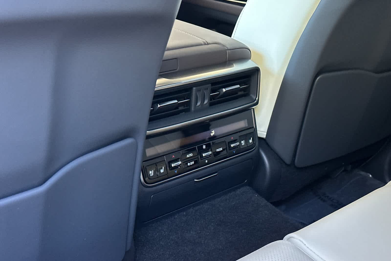 New 2026 Manganese Luster Lexus LX 700h LUXURY image 14
