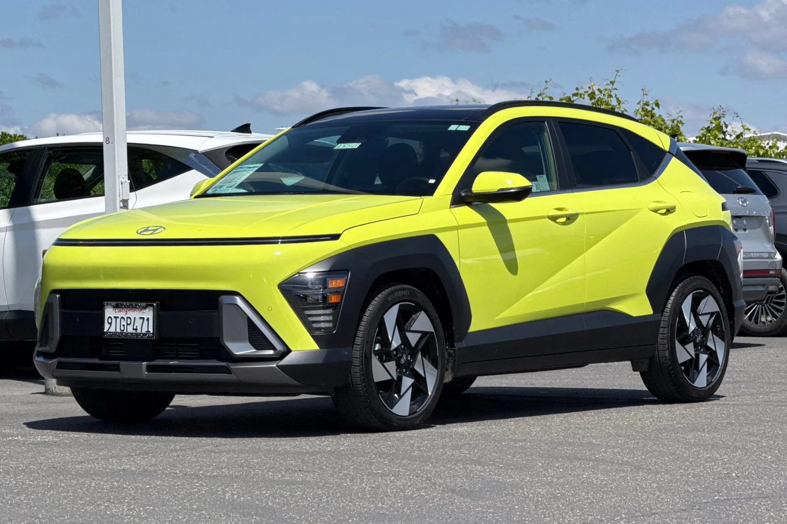 Used 2025 Neoteric Yellow Hyundai Limited image 8