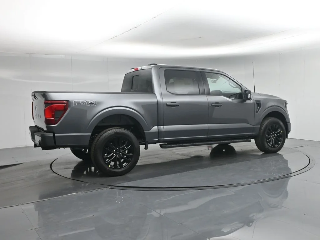 New 2026 Carbonized Gray Metallic Ford XLT image 28
