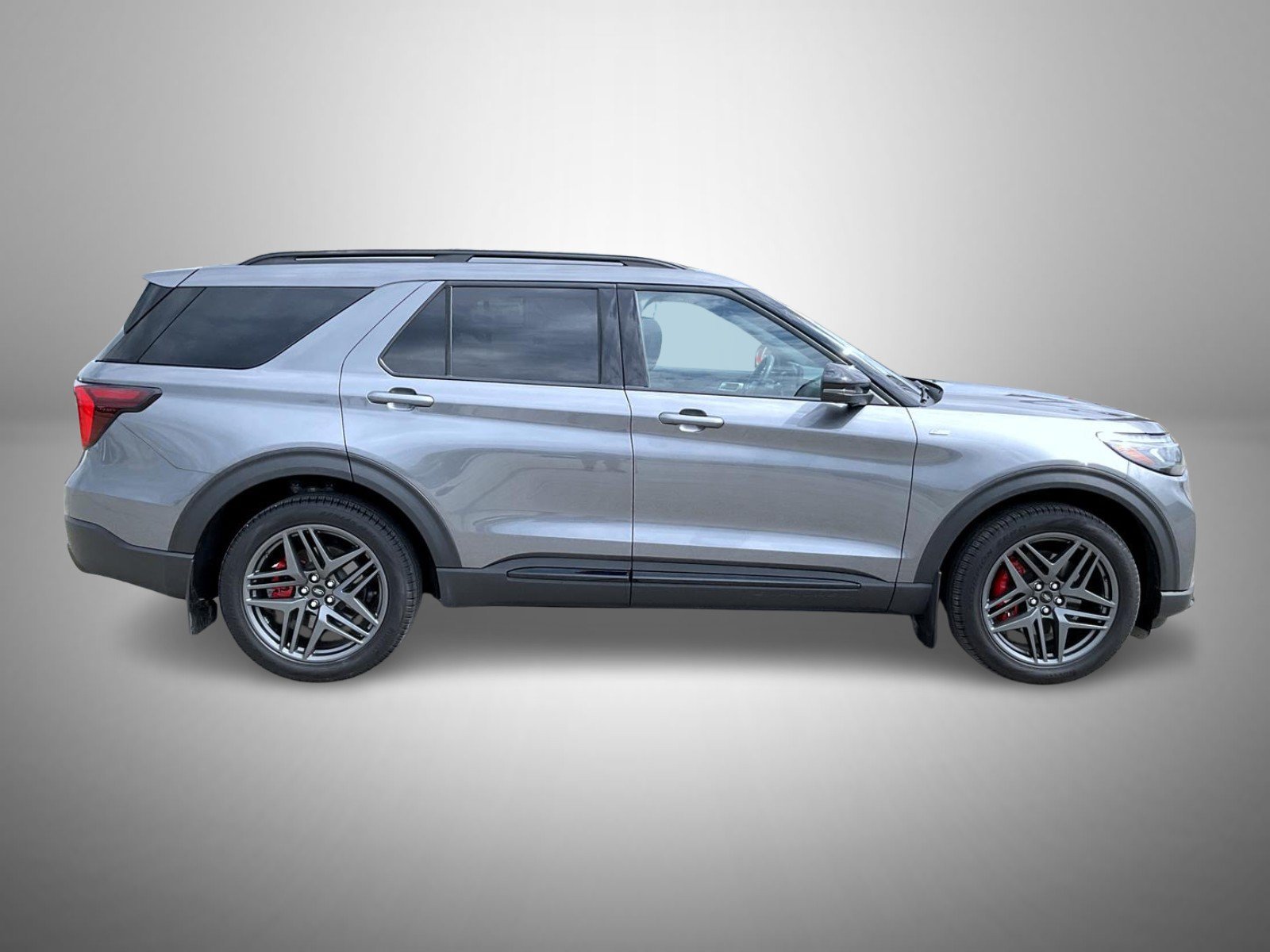 Used 2025 Gray Ford ST-Line image 4