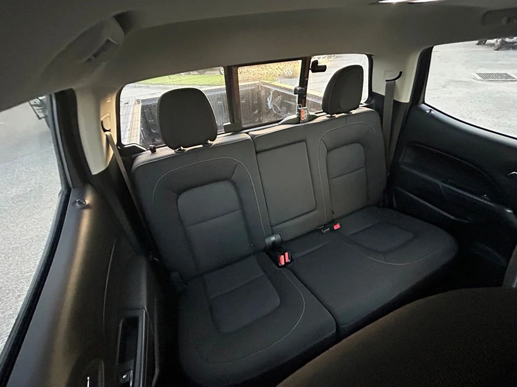 Used 2018 Graphite Metallic Chevrolet LT image 28