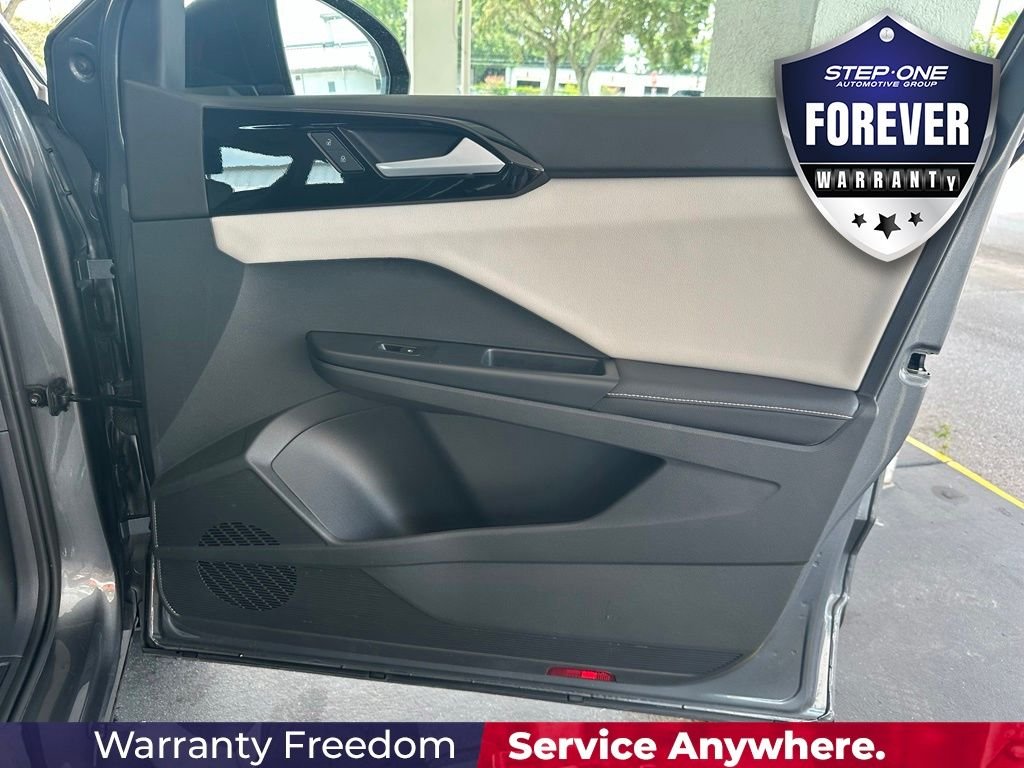 Used 2025 Gray Volkswagen 1.5T S image 34