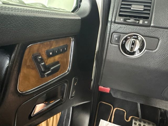 Used 2016 White Mercedes-Benz G 550 image 21