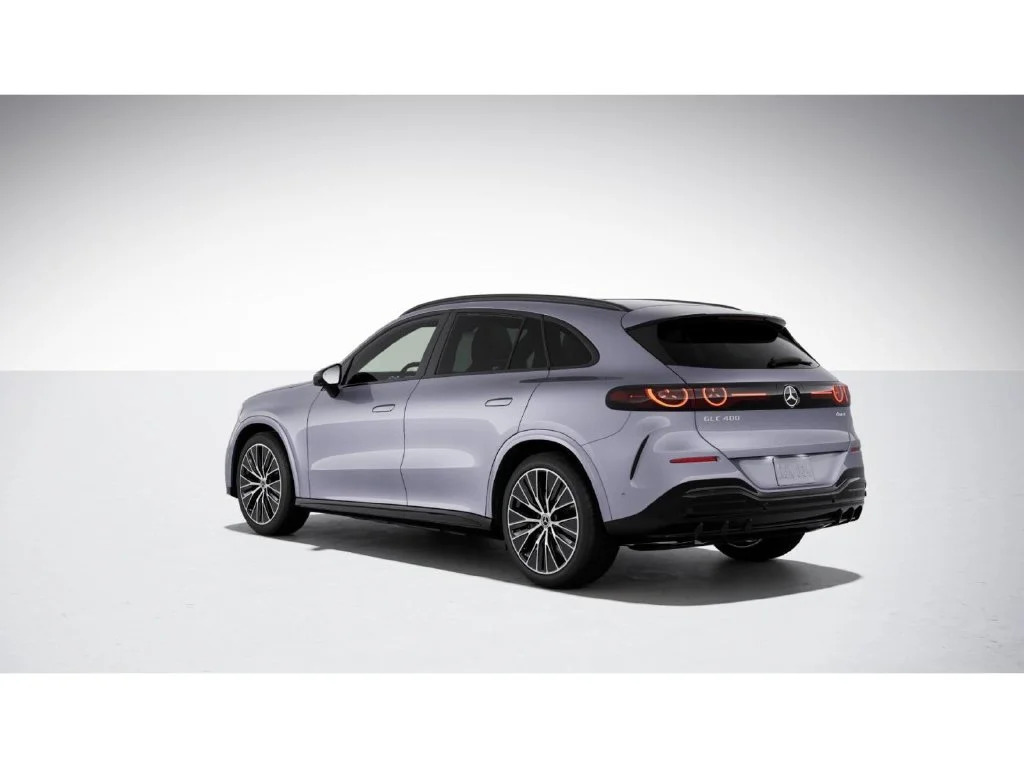 New 2027 Silver Mercedes-Benz GLC 400 image 29