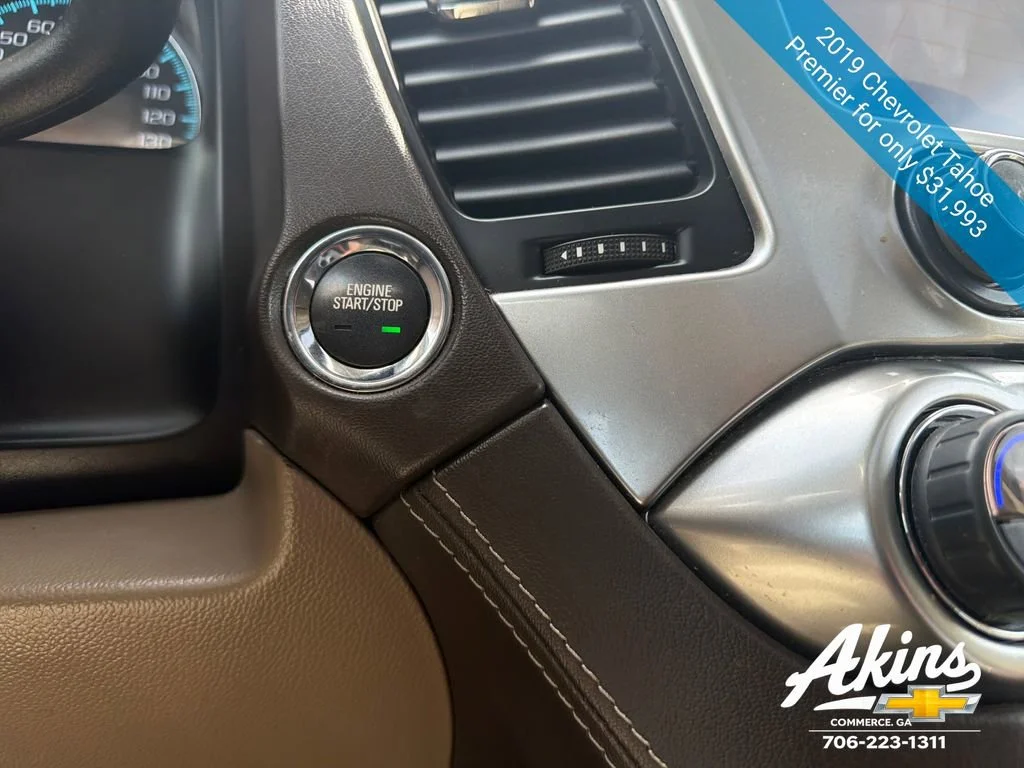Certified Used 2019 IRIDESCENT PEARL TRICOAT Chevrolet Premier image 32