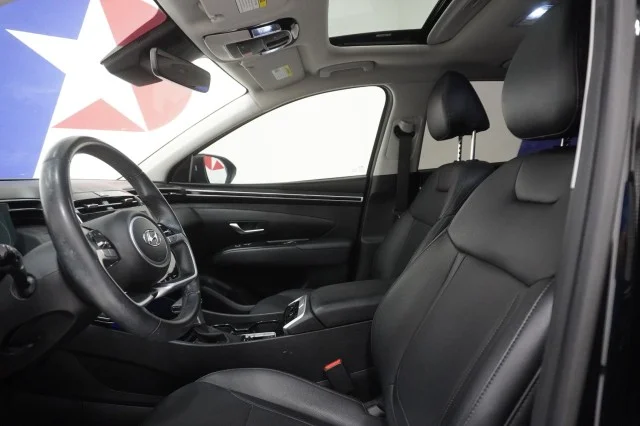 Used 2024  Hyundai SEL image 16