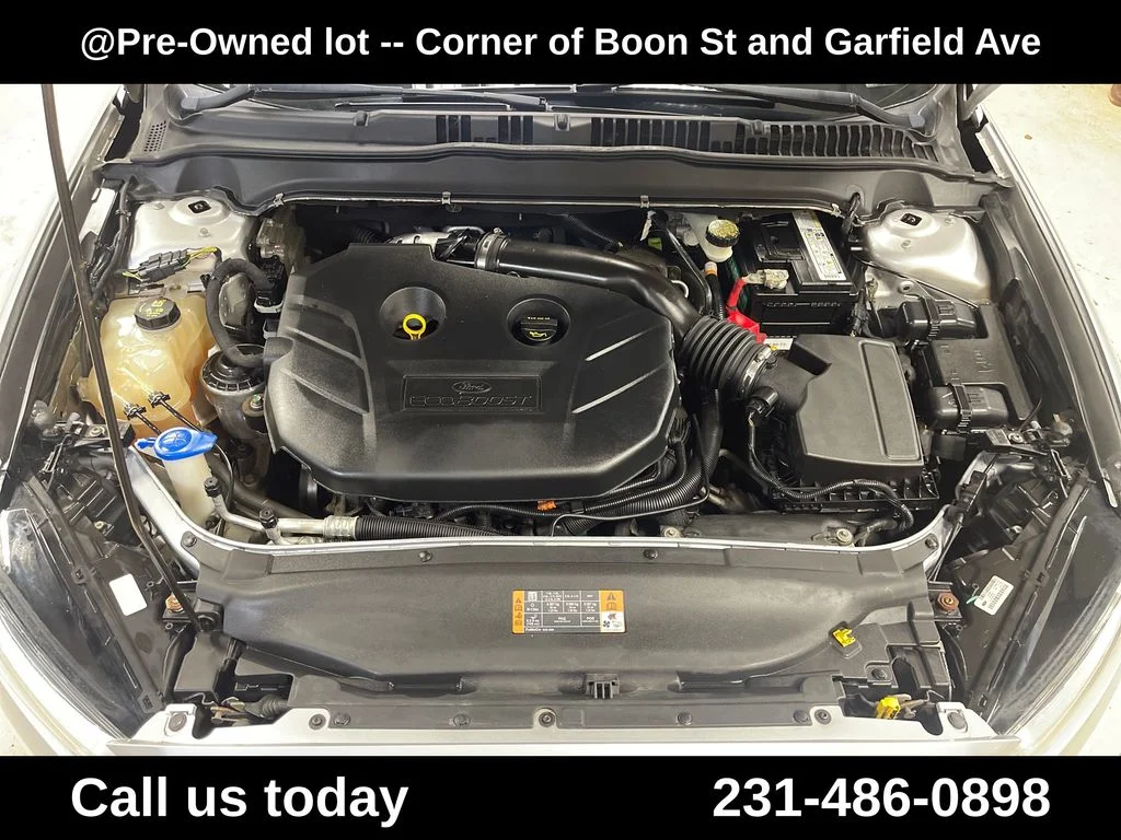 Used 2014 Silver Ford Titanium image 3