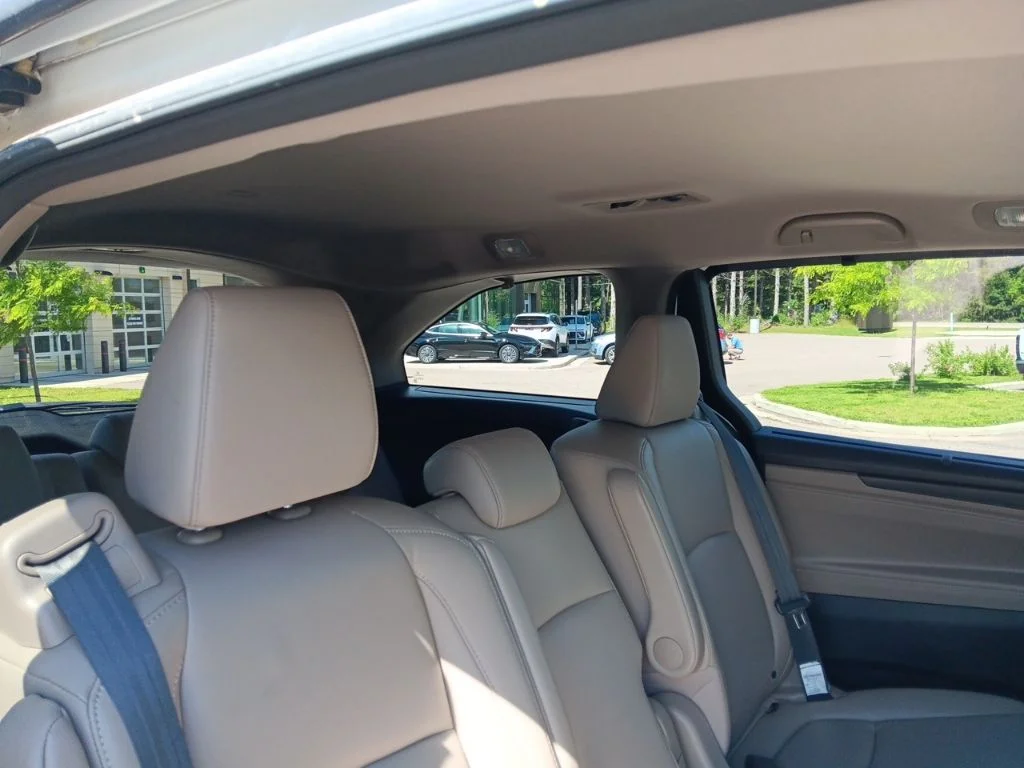 Used 2020 Platinum White Pearl Honda EX-L image 29