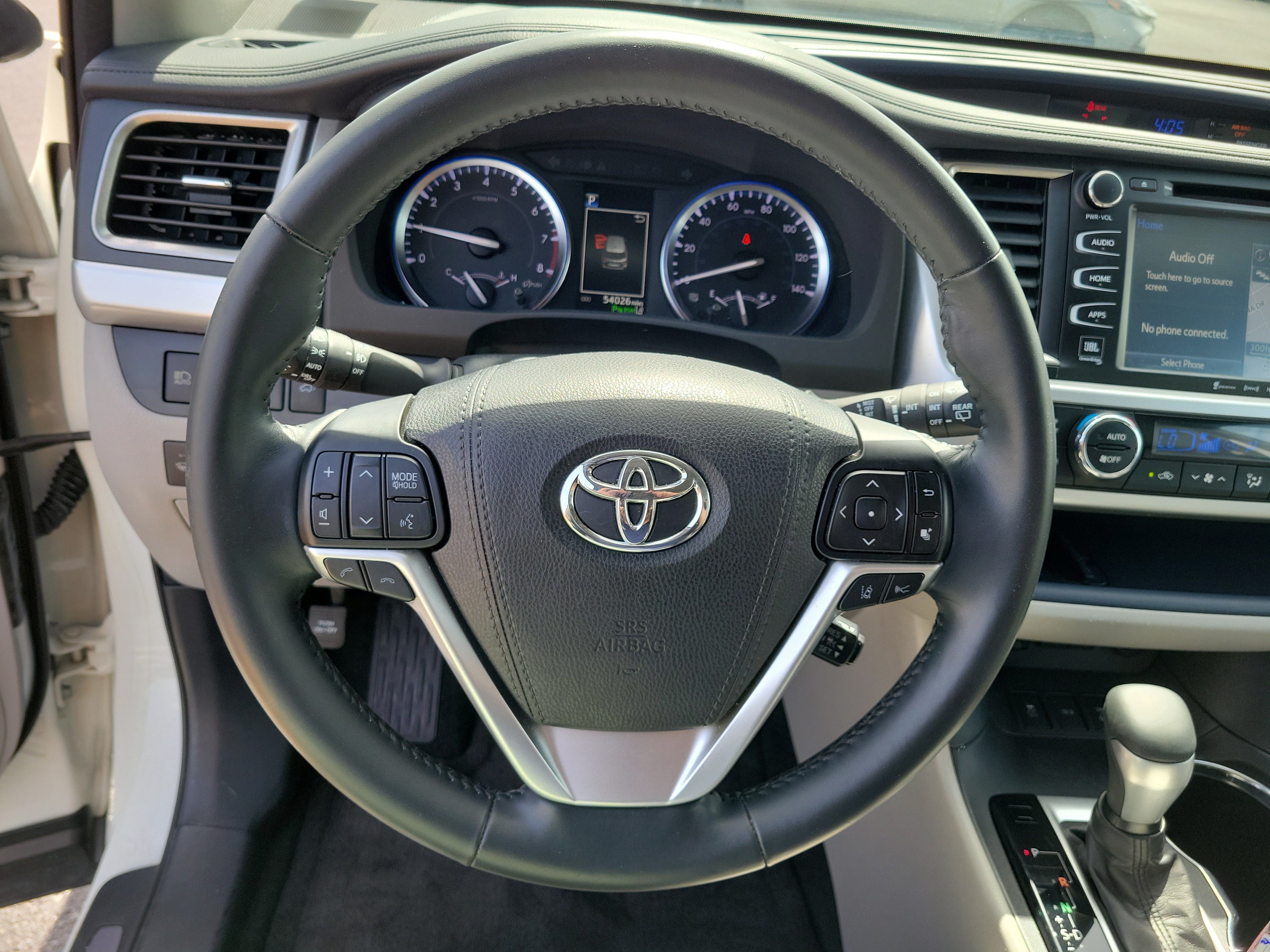 Used 2018 Blizzard Pearl Toyota Limited image 21