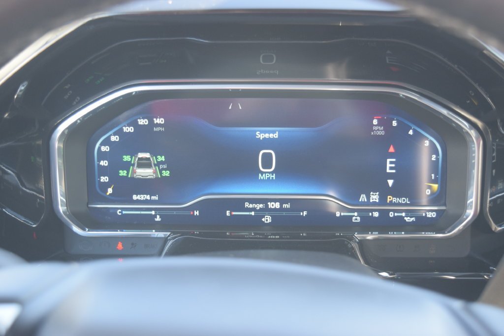 Used 2023 BLACK Chevrolet LT image 23