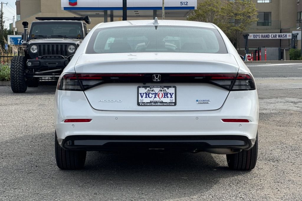 New 2026 Platinum White Pearl Honda Touring image 5