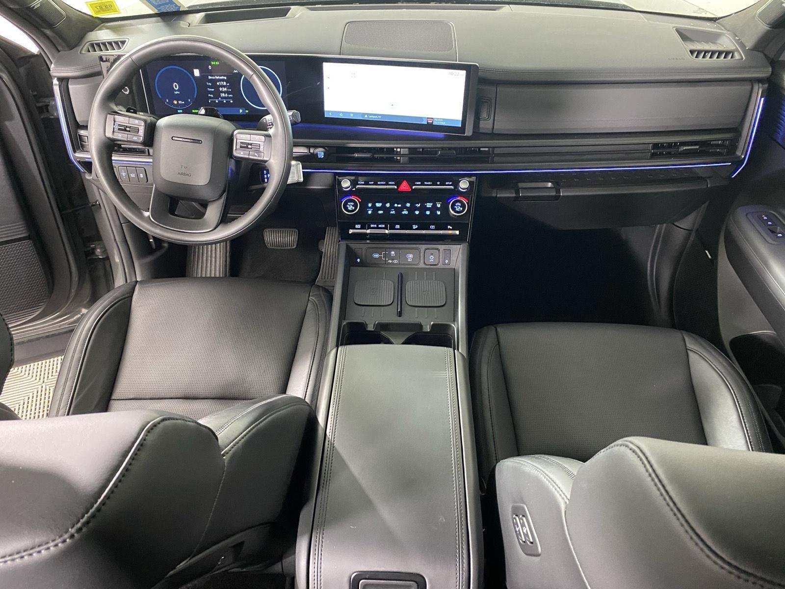 Used 2025 Hampton Gray Hyundai Calligraphy image 29