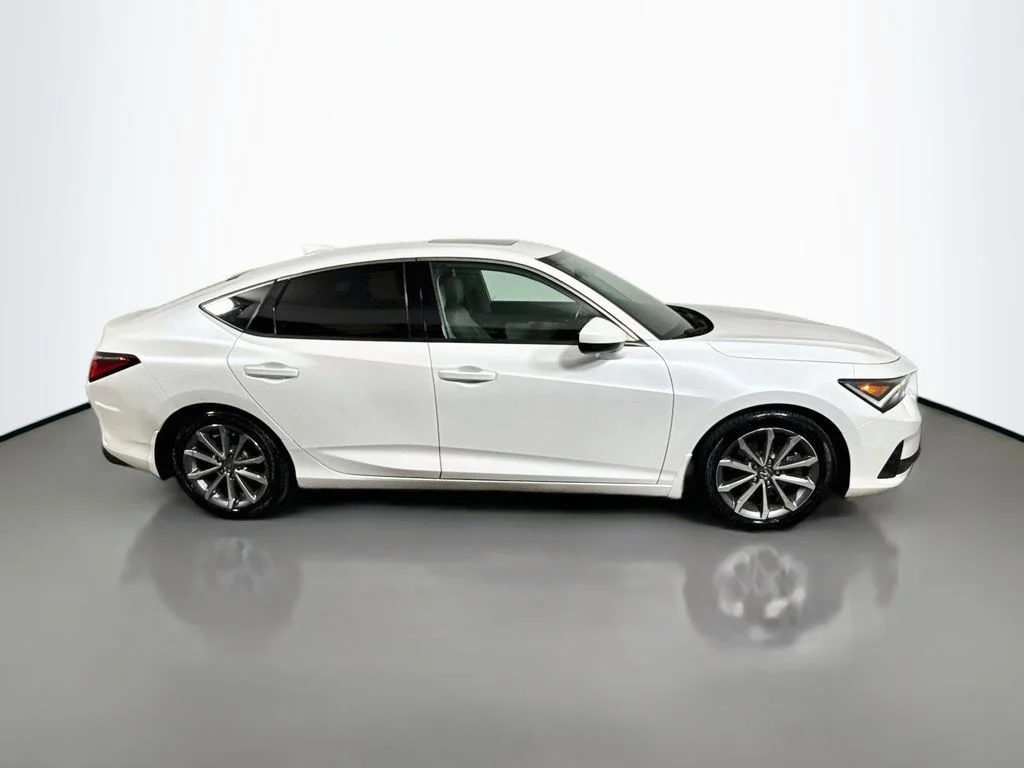 Used 2023 Platinum White Pearl Acura Base image 8
