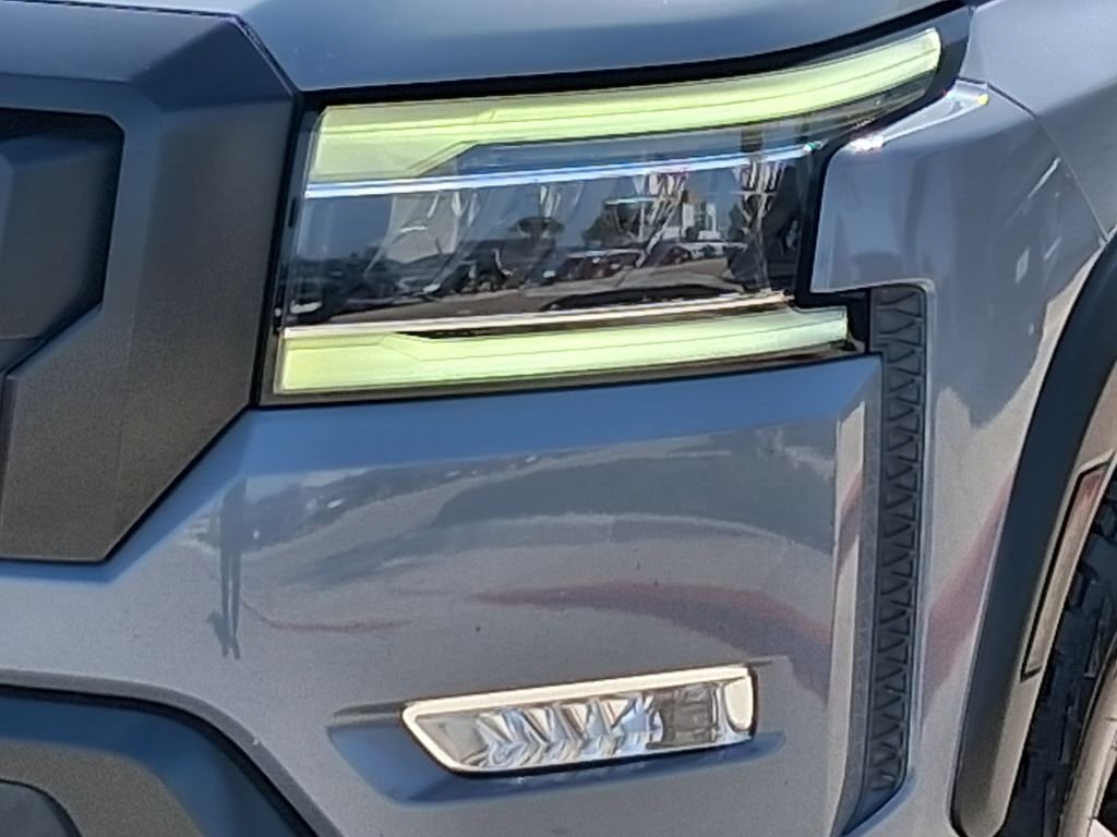 Used 2022 Gray Nissan PRO-X image 7
