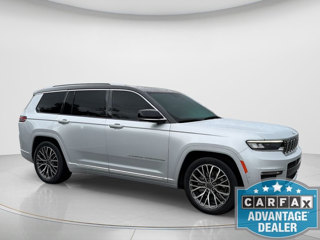 Used 2021 Silver Jeep Summit image 6