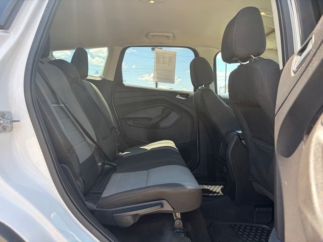 Used 2014 Oxford White Ford SE image 9