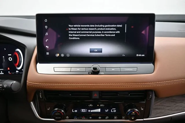 New 2026 Black Nissan Platinum image 24
