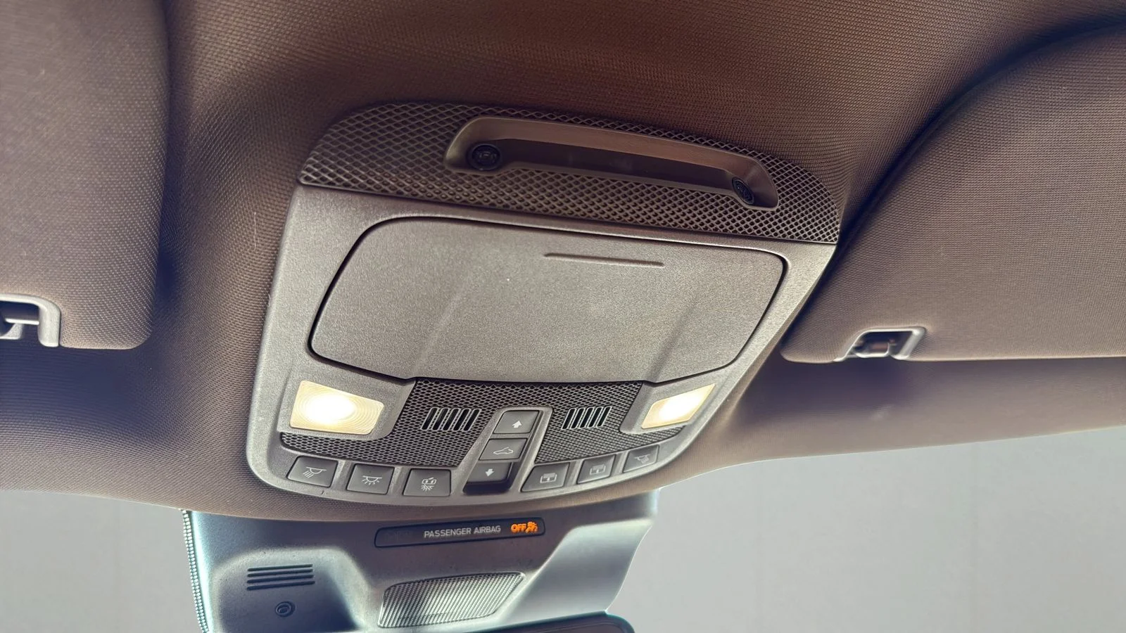 Used 2024 White Ford King Ranch image 22