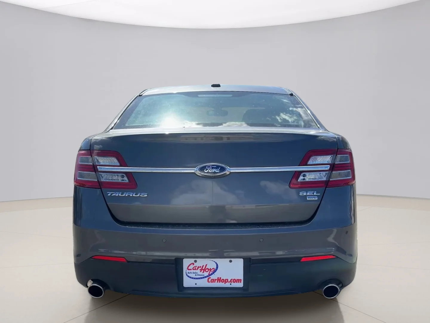 Used 2015 Gray Ford SEL image 4