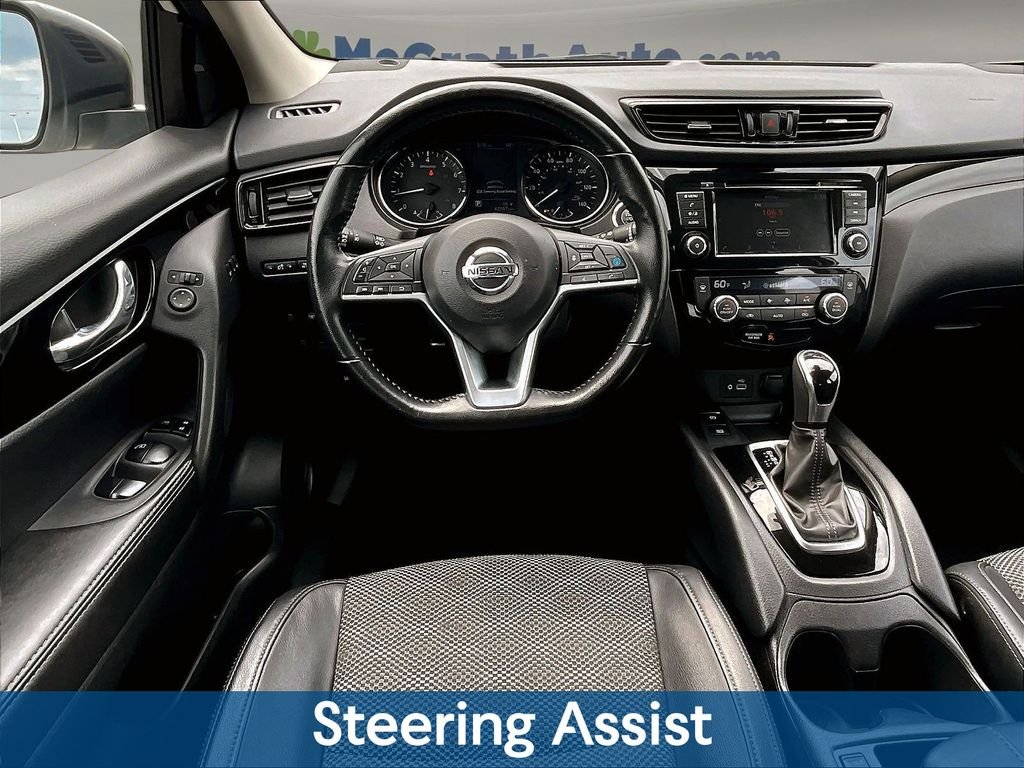 Used 2022 White Nissan SV image 11