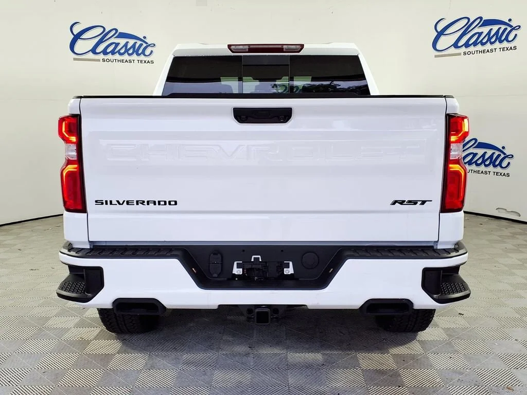 New 2026 Summit White Chevrolet RST image 4