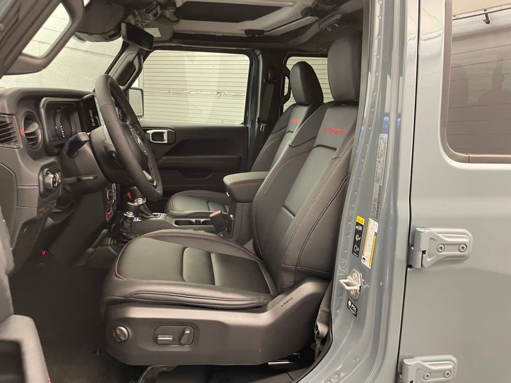 New 2026 Anvil Clear-Coat Exterior Paint Jeep Rubicon X image 16
