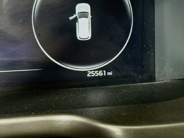 Used 2023 Snow White Pearl Kia SX Prestige image 12