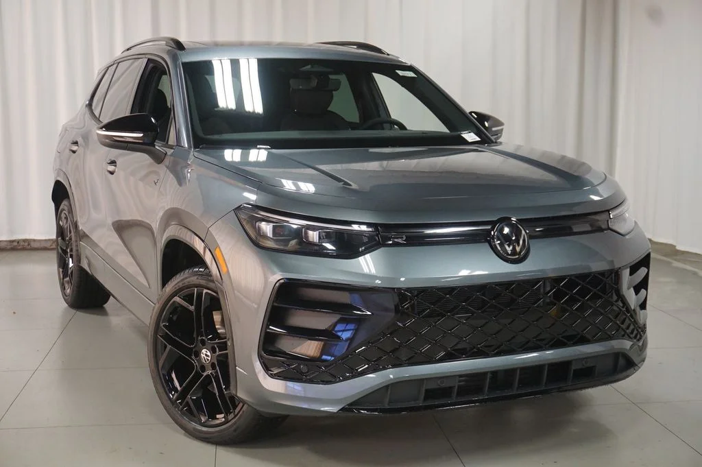 New 2026 Gray Volkswagen 2.0T SE R-Line Black image 4