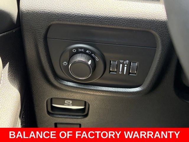 Used 2025 White Jeep Laredo X 4x2 image 20