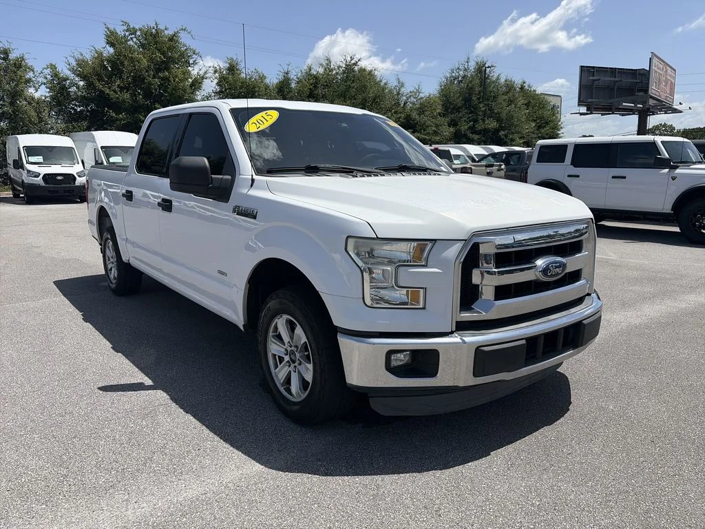Used 2015 White Ford XLT image 9