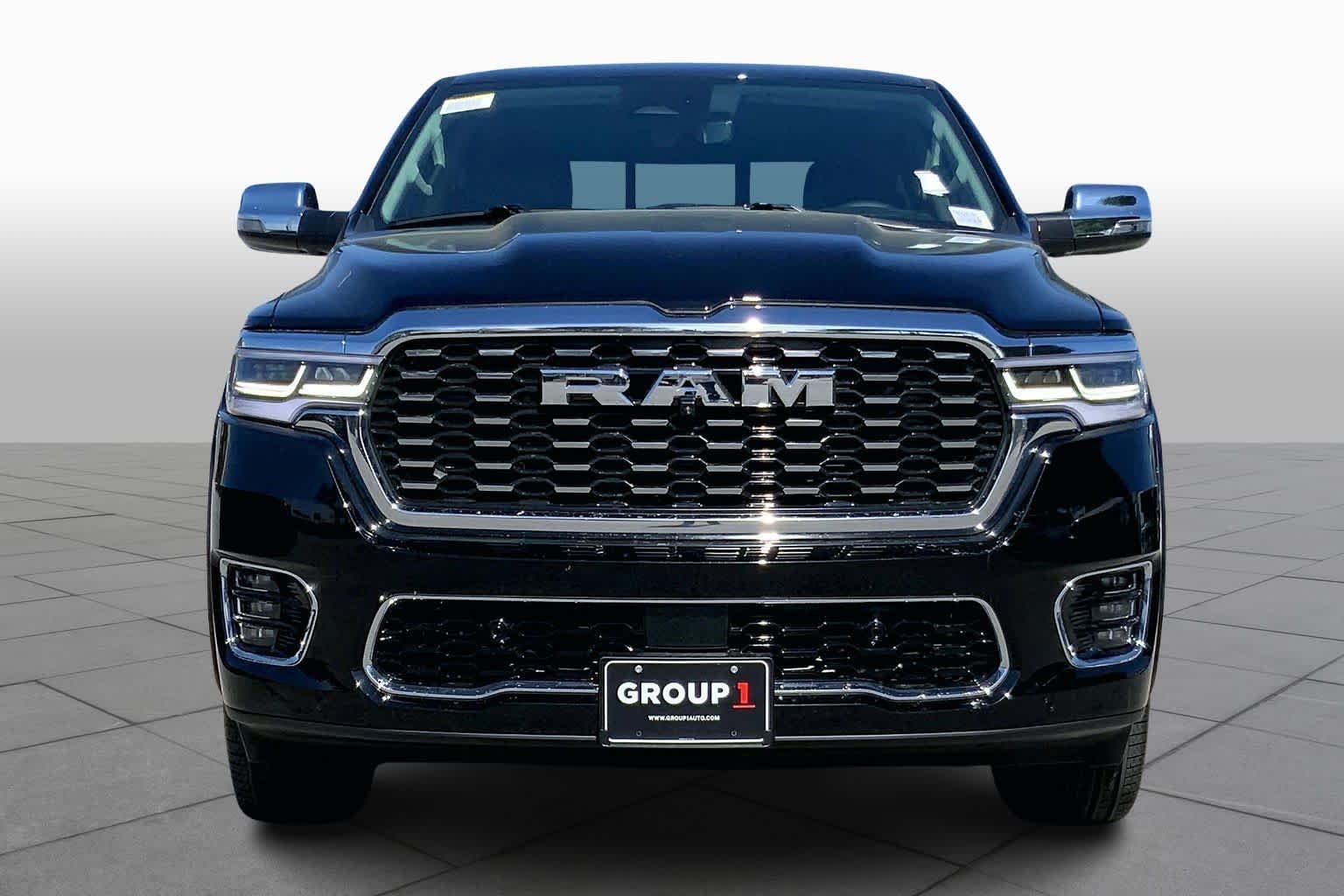 New 2026 Diamond Black Crystal Pearl-Coat Exterior Paint RAM Tungsten image 3
