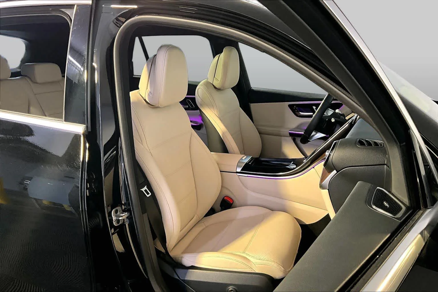 Certified Used 2026 Black Mercedes-Benz GLC 300 image 7