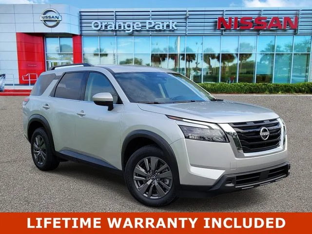 2025 Nissan Pathfinder SV