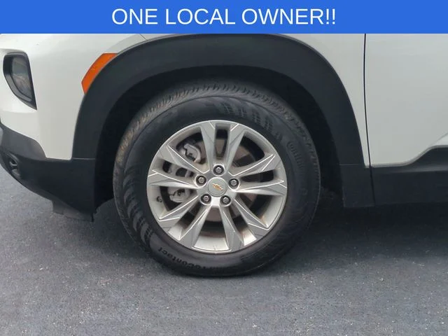 Used 2022 White Chevrolet LS image 10