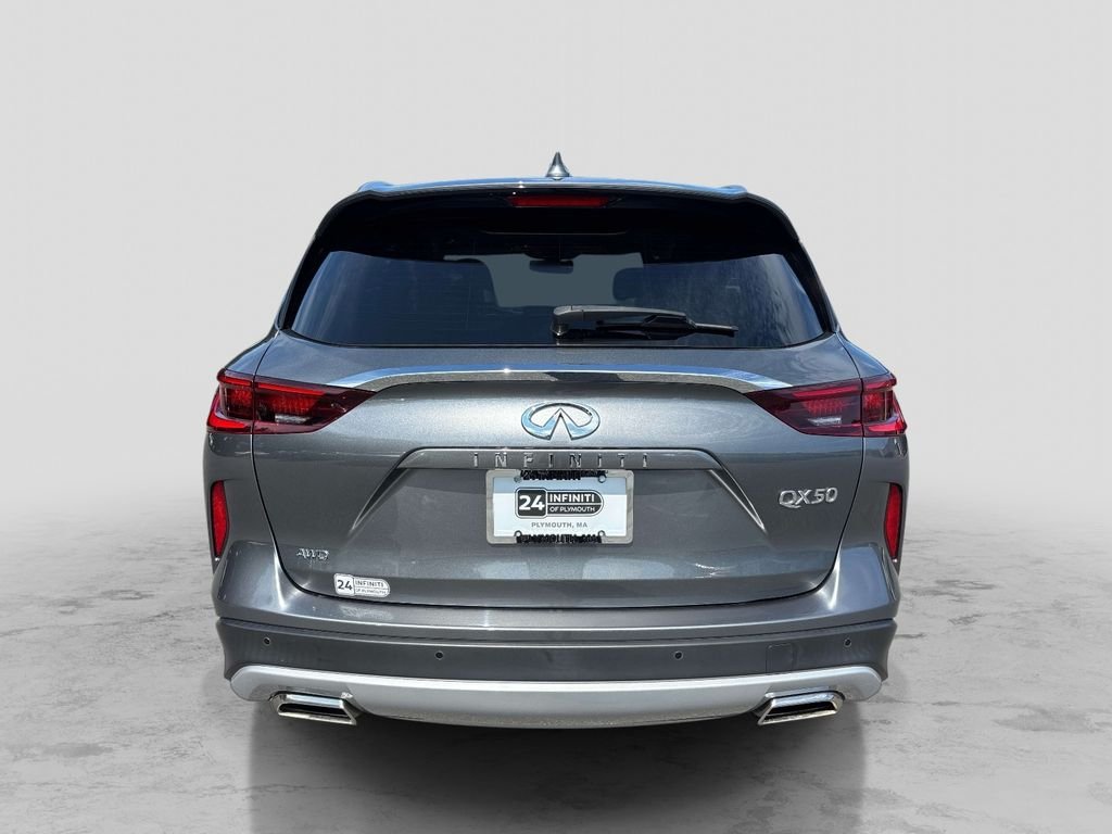 Certified Used 2023 Gray INFINITI LUXE image 4
