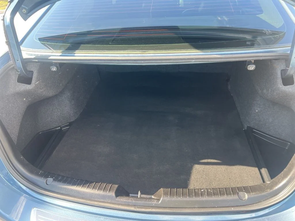 Used 2014 Blue Mazda i Grand Touring image 25