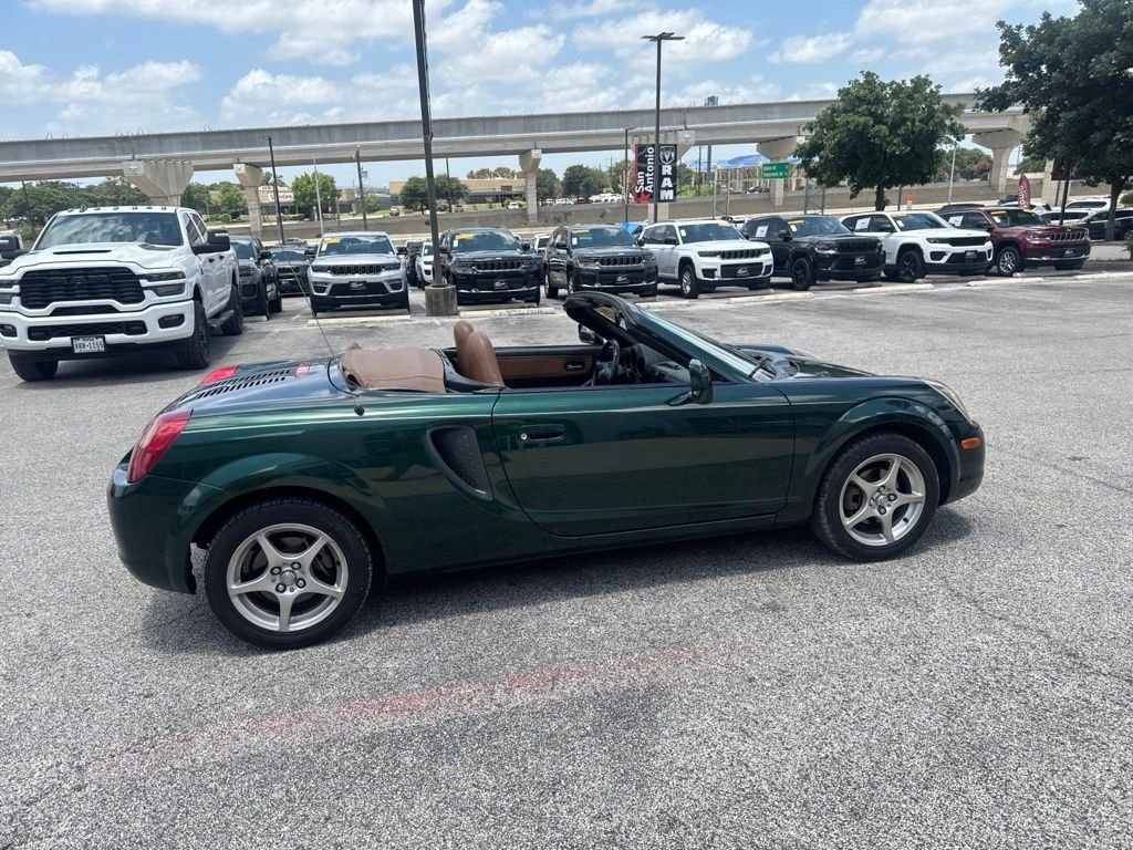 Used 2002 Green Toyota Base image 16