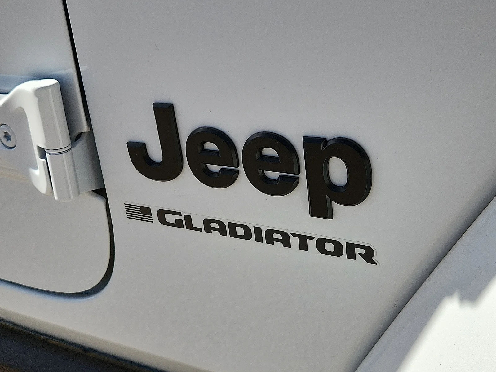 New 2026 Bright White Clear-Coat  Paint Jeep WILLYS 4X4 image 8